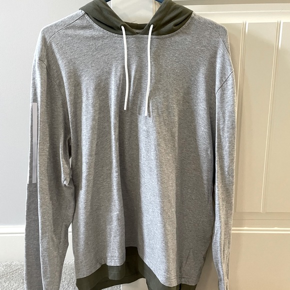Men’s Adidas Large long sleeve hoodie - Picture 1 of 4